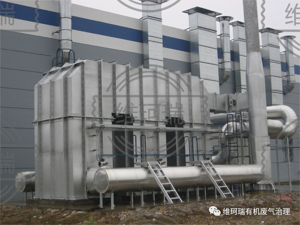 大雪||萬里覆寒云，千地飛素雪